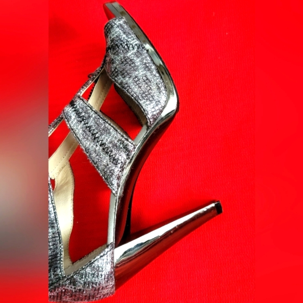 MICHAEL KORS SANDALS